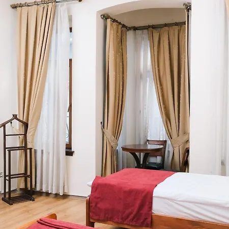 Hotel Irish 2*