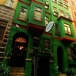 Irish 4*